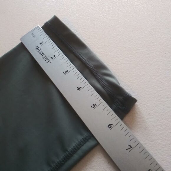 Avia women's size 1XL gray/olive green cropped leggings - Picture 11 of 13